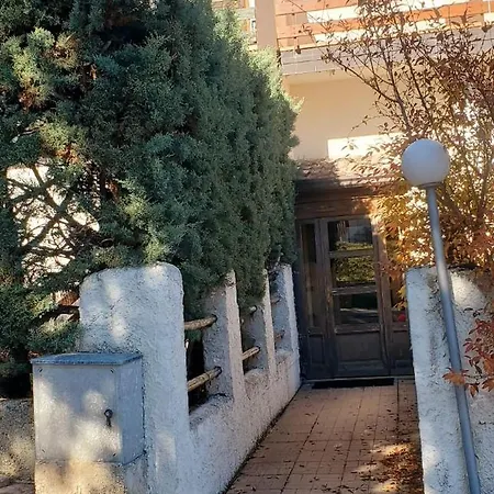 Casa Salvatore بيسكوكوستانزو
